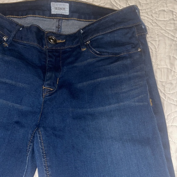 Hudson Viceroy Knee Shorts - Picture 6 of 8